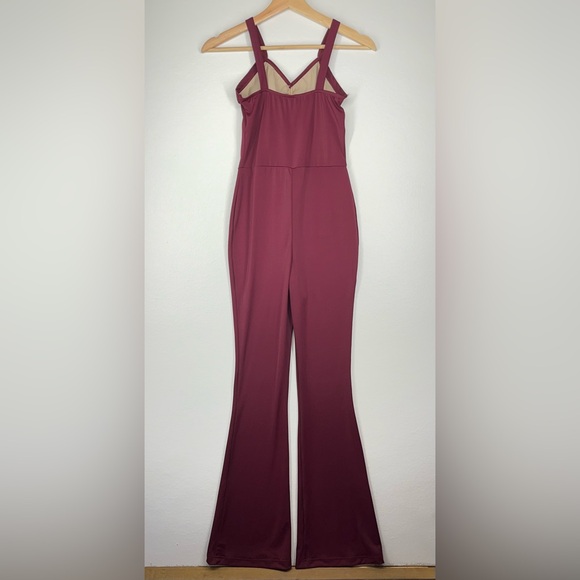 Weissman Maroon Jumpsuit Plain Flare Legs NEW - Picture 7 of 8